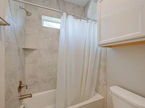 2022 Tarfite Place, Houston TX 77077