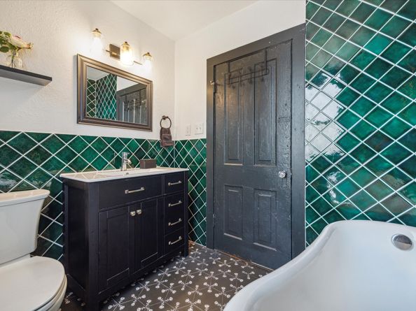 1920 Fulton Street, Houston TX 77009