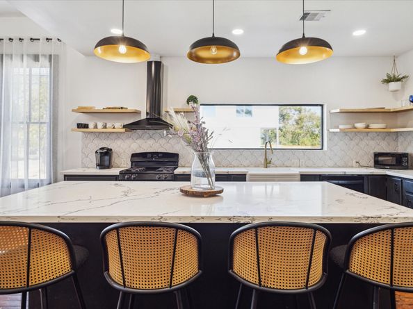 1920 Fulton Street, Houston TX 77009