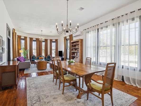 1920 Fulton Street, Houston TX 77009