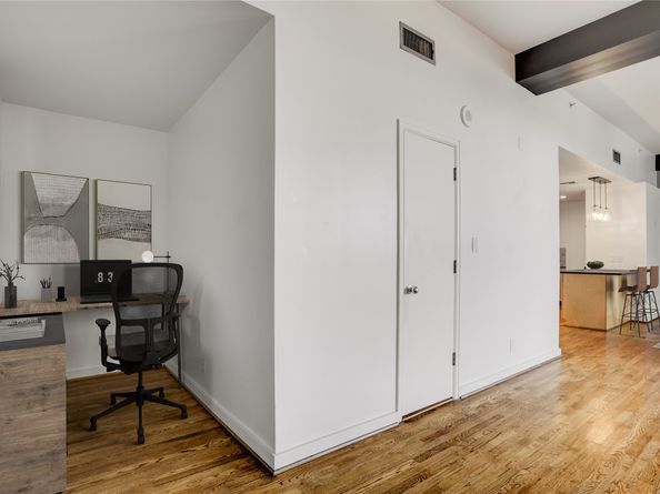 915 Franklin Street 5L, Houston TX 77002