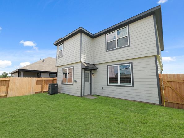 2206 Thorpe Grove Court, Houston TX 77090