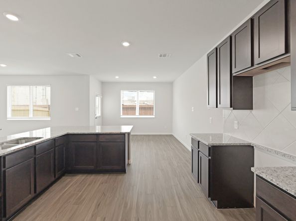 2206 Thorpe Grove Court, Houston TX 77090