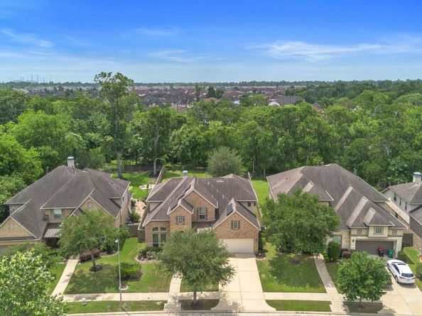 5515 Mangrove Creek Lane, Sugar Land TX 77479