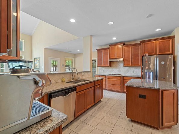 5515 Mangrove Creek Lane, Sugar Land TX 77479