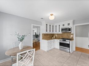 1102 Winston Street, Houston TX 77009