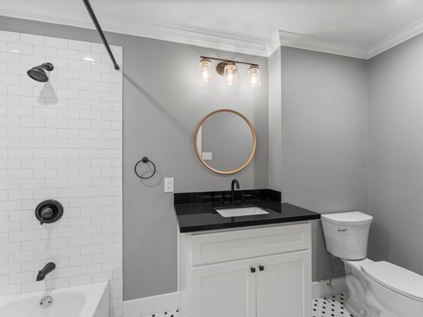 1102 Winston Street, Houston TX 77009