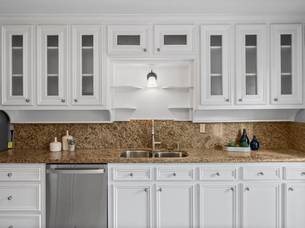 1102 Winston Street, Houston TX 77009