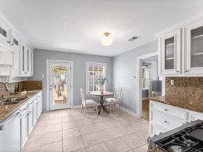 1102 Winston Street, Houston TX 77009