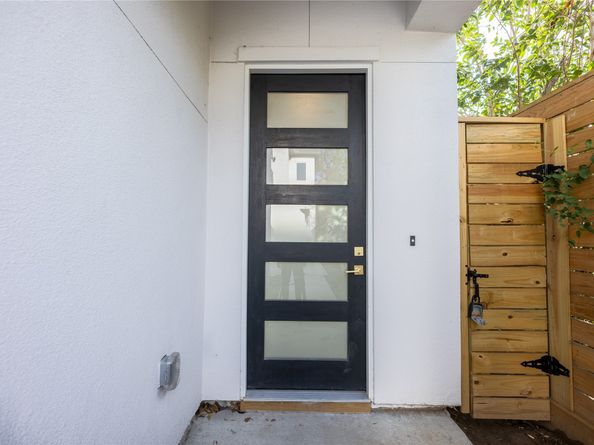 5906 Saint Augustine Street C, Houston TX 77021