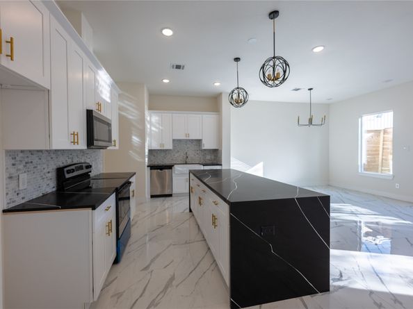 5906 Saint Augustine Street C, Houston TX 77021