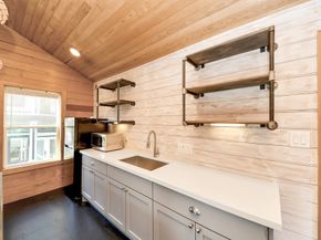 1202 Archer Street, Houston TX 77009