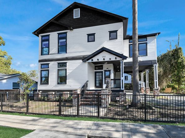 1202 Archer Street, Houston TX 77009