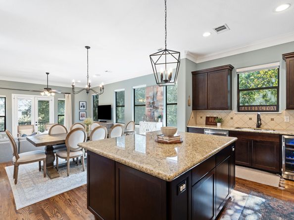 2503 Maxroy Street, Houston TX 77007