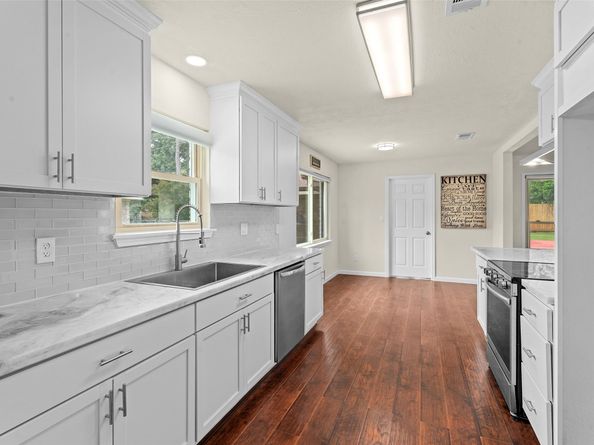 26003 Woodglen Drive, Spring TX 77386