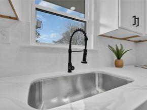 2726 Stetson Lane, Houston TX 77043