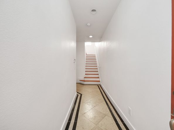 2436 Bissonnet Street 8, Houston TX 77005