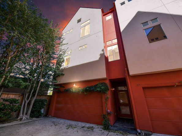 2436 Bissonnet Street 8, Houston TX 77005