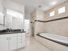 2436 Bissonnet Street 8, Houston TX 77005