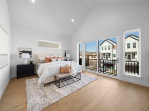 1524 W 21st St, Houston TX 77008