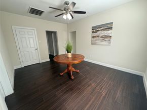 7125 Avenue E, Houston TX 77011