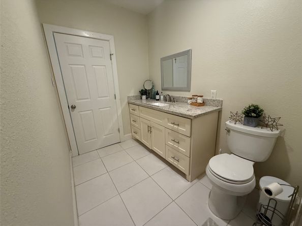 7125 Avenue E, Houston TX 77011