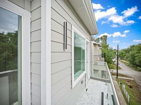 4011 Ward Street, Houston TX 77021