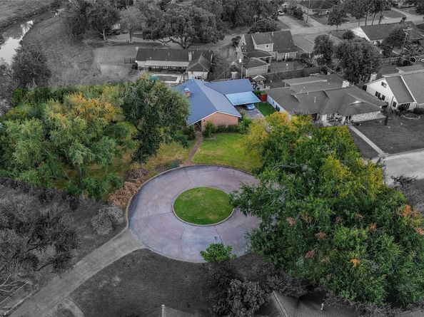 5126 Berry Creek Drive, Houston TX 77017