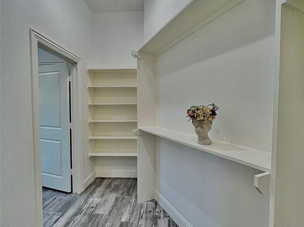 10127 Grover Ln, Houston TX 77041