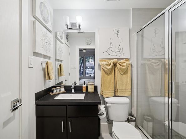 1717 SILVER Street, Houston TX 77007