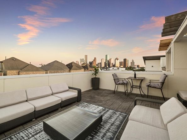 1717 SILVER Street, Houston TX 77007