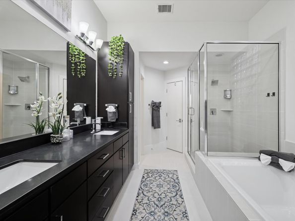 1717 SILVER Street, Houston TX 77007