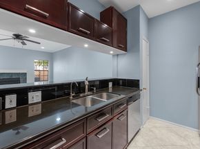 9800 Pagewood Lane 3103, Houston TX 77042