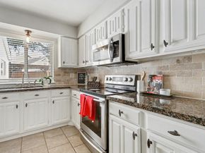 3407 South Briar Knoll Drive, Houston TX 77082