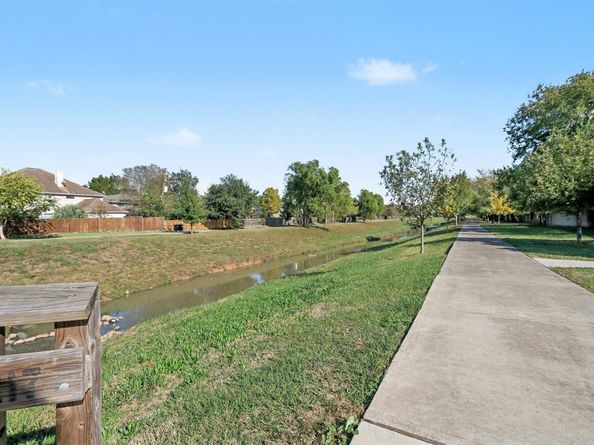 3407 South Briar Knoll Drive, Houston TX 77082