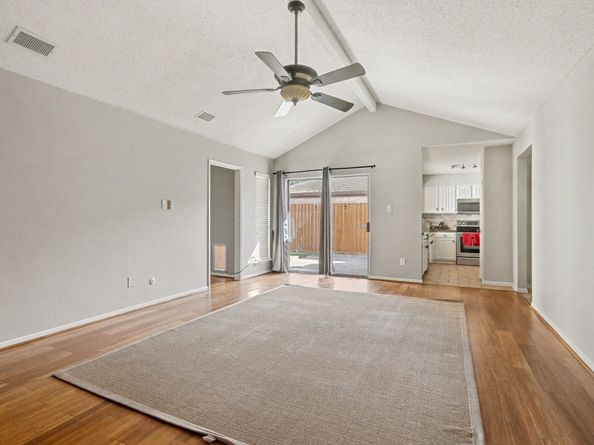 3407 South Briar Knoll Drive, Houston TX 77082