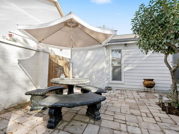 3407 South Briar Knoll Drive, Houston TX 77082