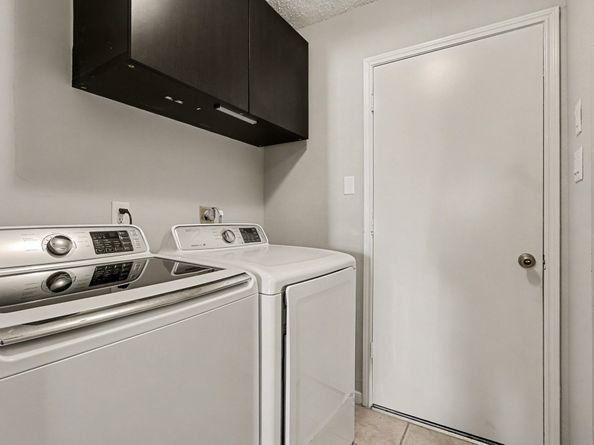 3407 South Briar Knoll Drive, Houston TX 77082