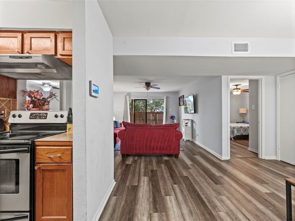 8525 Hearth Drive 21, Houston TX 77054