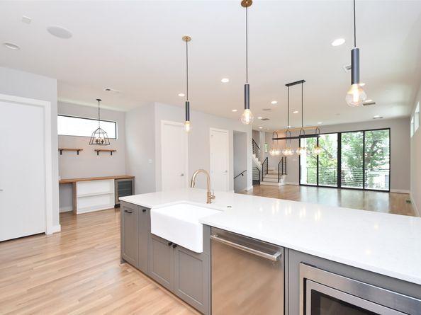 818 Knox Street, Houston TX 77007