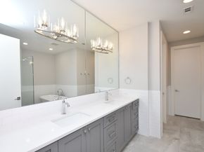 818 Knox Street, Houston TX 77007