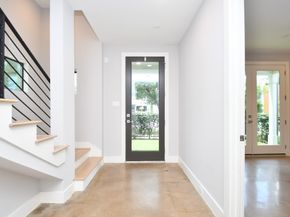 818 Knox Street, Houston TX 77007