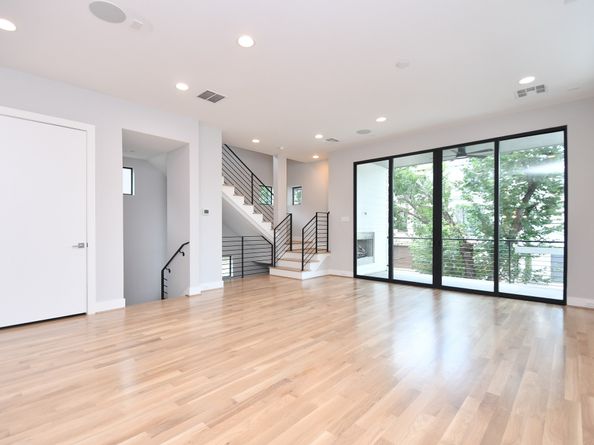 818 Knox Street, Houston TX 77007