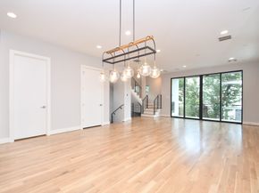 818 Knox Street, Houston TX 77007