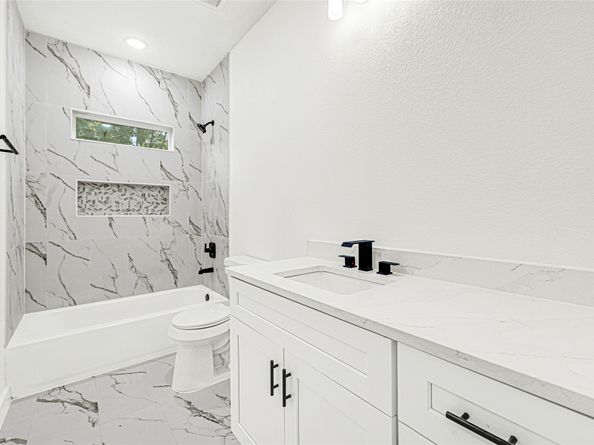 9316 Waller Street, Houston TX 77012