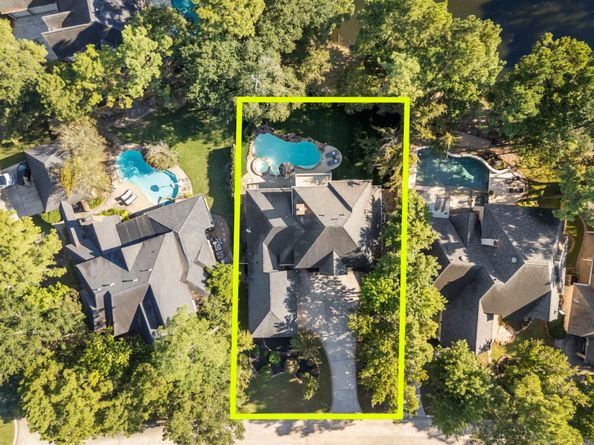 10 E Lakemist Circle, The Woodlands TX 77381