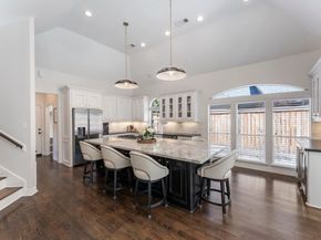 10 E Lakemist Circle, The Woodlands TX 77381