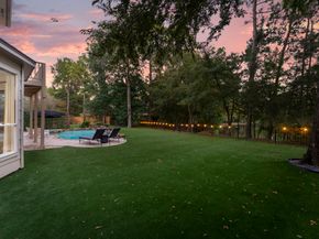 10 E Lakemist Circle, The Woodlands TX 77381