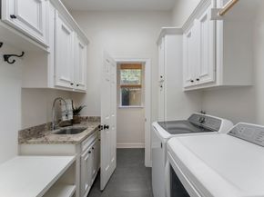 10 E Lakemist Circle, The Woodlands TX 77381