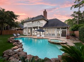 10 E Lakemist Circle, The Woodlands TX 77381